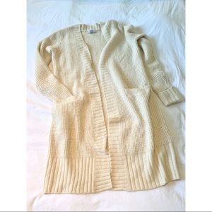 *5 for $25 SALE!* Off white London Kaye duster cardigan. 4% Alpaca. Size Sm. GUC